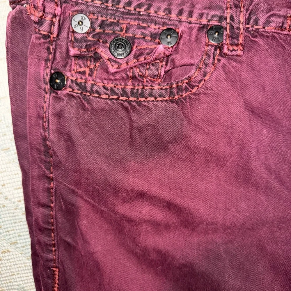 True Religion CYJ Hammer Down Straight w/ flap Super T Burgundy Jeans